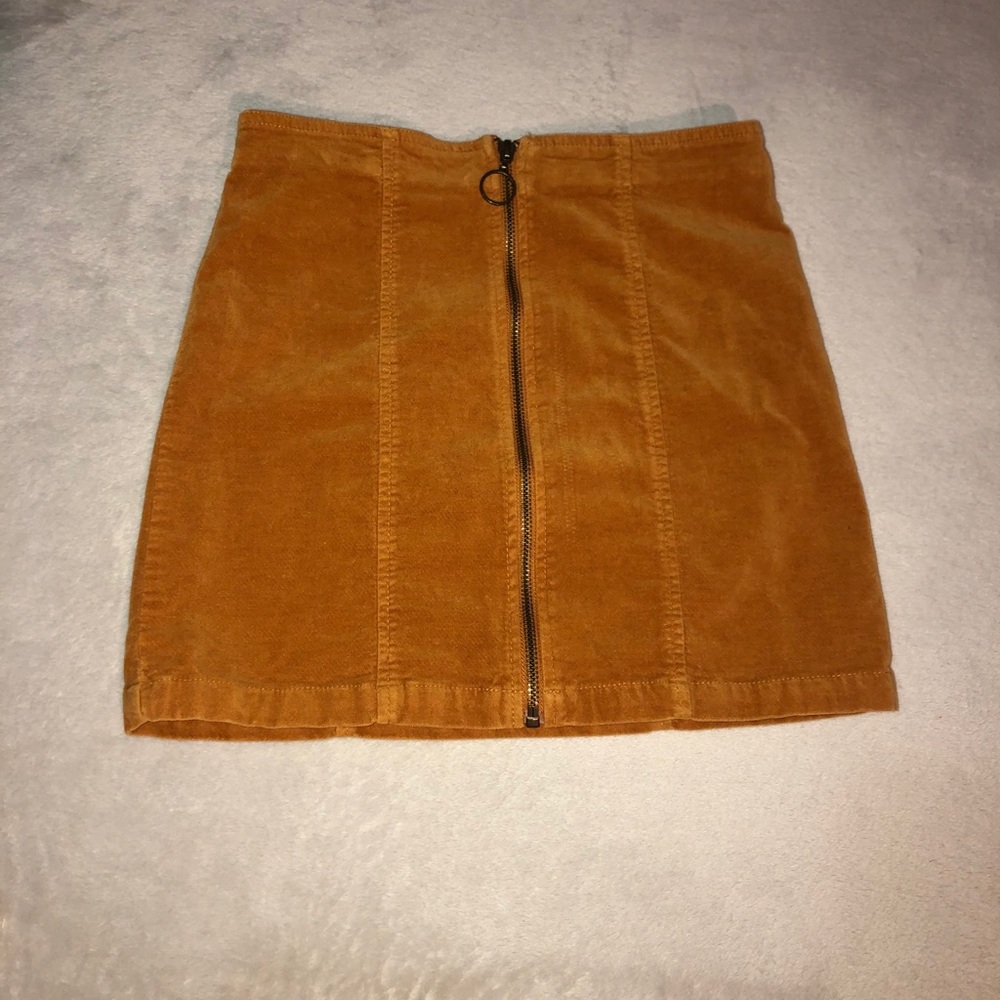 Mini skirt - Picture 3 of 5